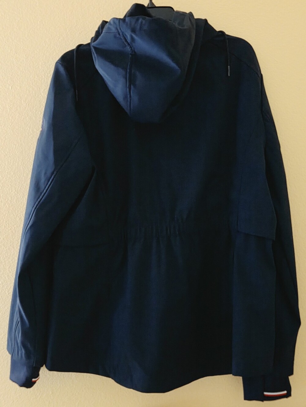 Tommy Hilfiger LightWeight WindBreaker - Picture 3 of 6